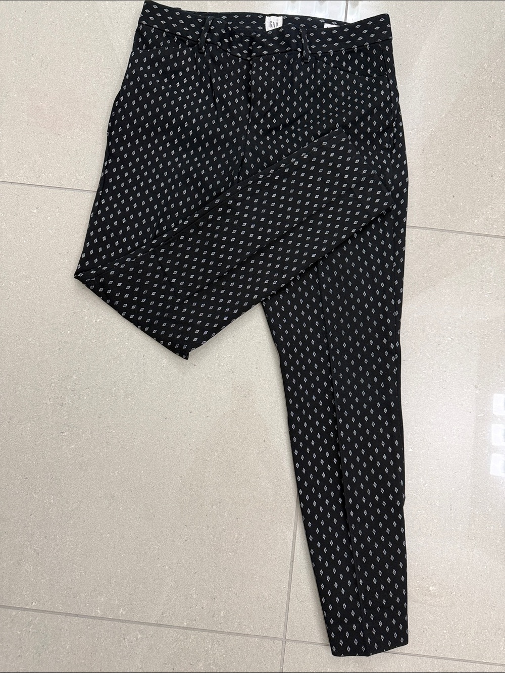 GAP Black Cropped Patterned Ankle Pants